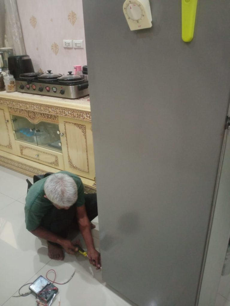 service kulkas padang